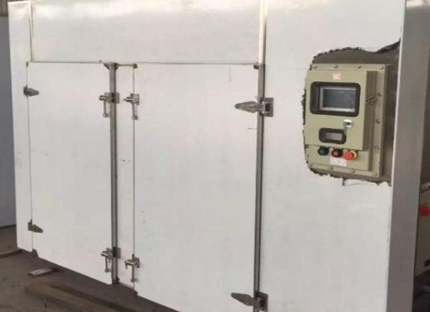 真空干燥箱怎样设定温度,使用时需要注意什么?
